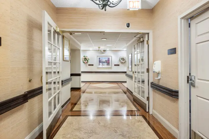 008-5401SawyerRoad-Sarasota-FL-34233-FULL (Small)
